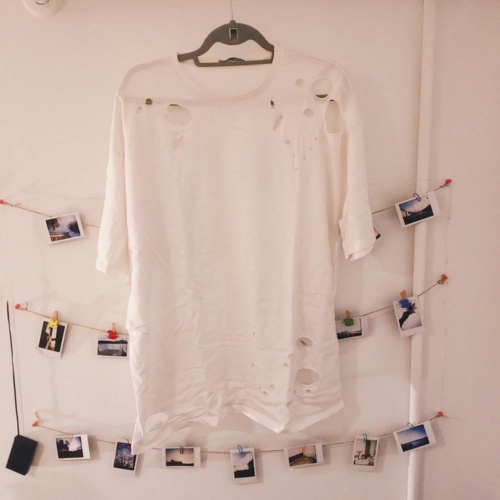 ZARA BASIC oversized distressed t-shirt
